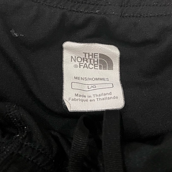 The North Face lined running shorts. Large. Black. Back zippered pocket. - Picture 3 of 5